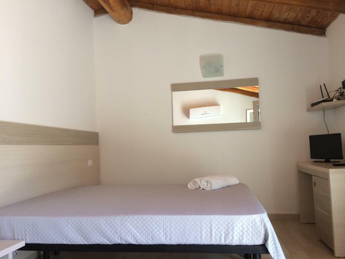 Sole&Sale Bed & Breakfast ซาน เตโอโดโร ภายนอก รูปภาพ