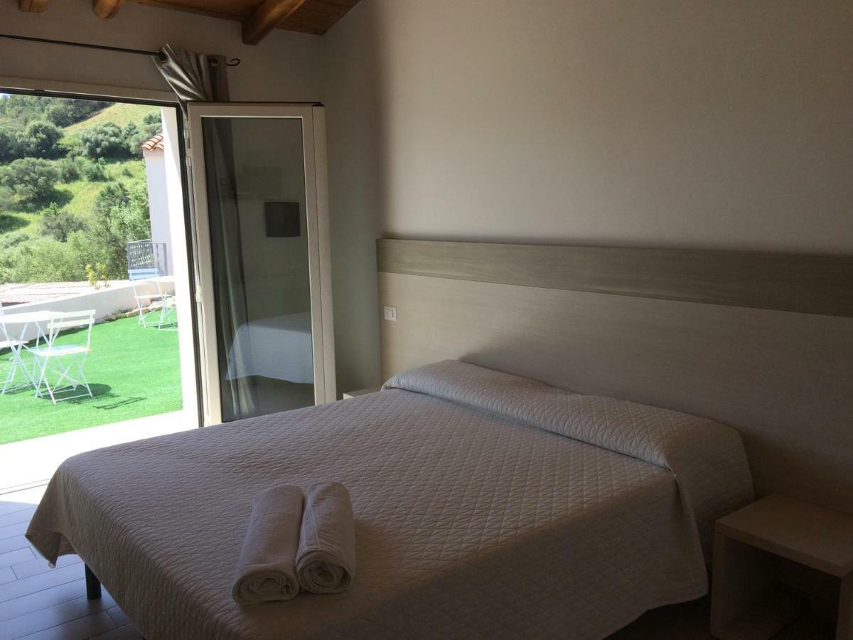 Sole&Sale Bed & Breakfast ซาน เตโอโดโร ภายนอก รูปภาพ