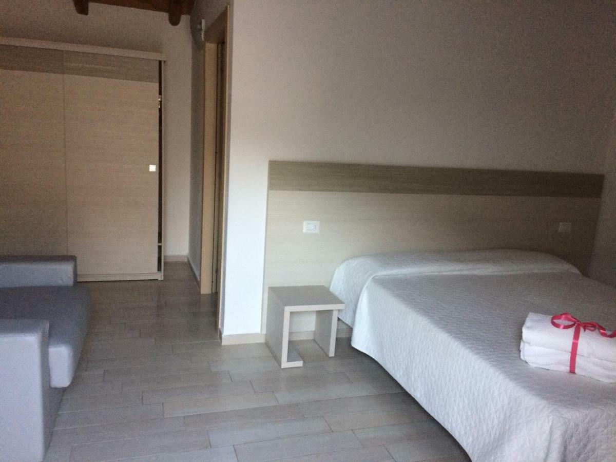 Sole&Sale Bed & Breakfast ซาน เตโอโดโร ภายนอก รูปภาพ